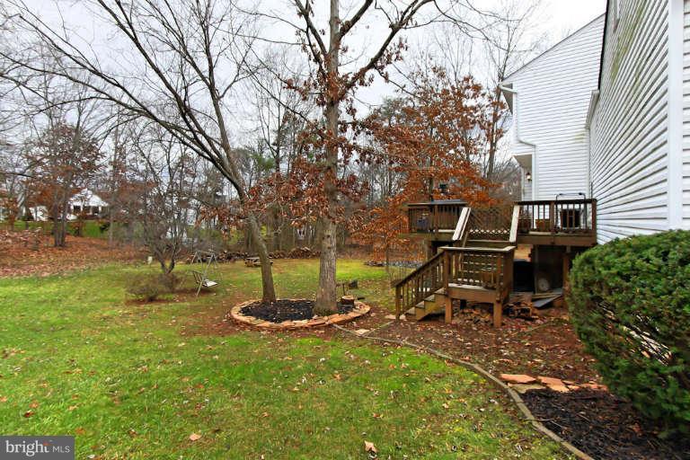 205 Trail Ridge Court Sterling, VA 20164 - Photo 29 of 30 Exterior (Rear)