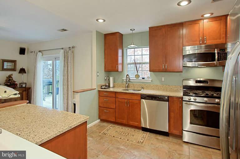 205 Trail Ridge Court Sterling, VA 20164 - Photo 10 of 30 Kitchen