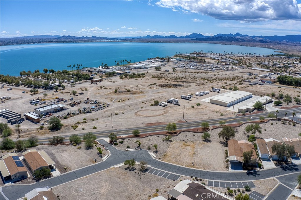 12555 Havasu Lake Road Needles, CA 92363 - Photo 8 of 13 a view of a sky from a terrace