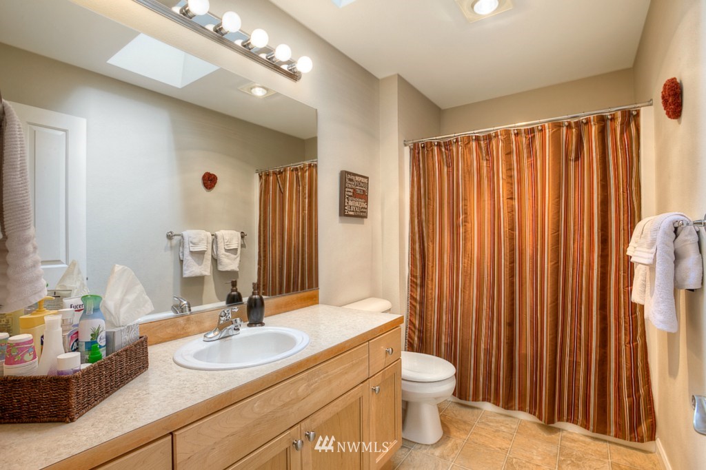 16960 164th Way Southeast Renton, WA 98058 - Photo 13 of 18