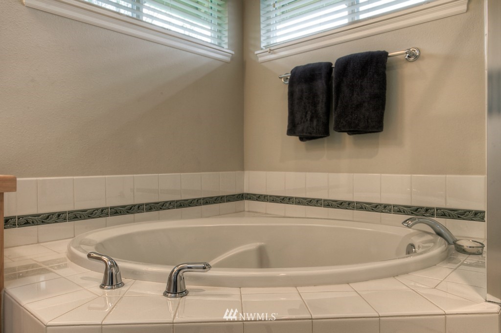 16960 164th Way Southeast Renton, WA 98058 - Photo 16 of 18