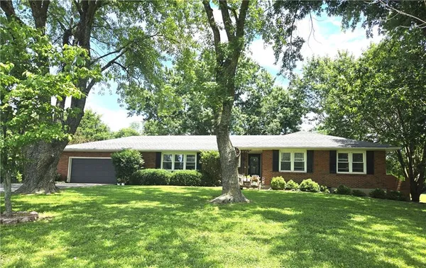 $550,000 | 15911 South State Route, Pleasant Hill, MO 64080
