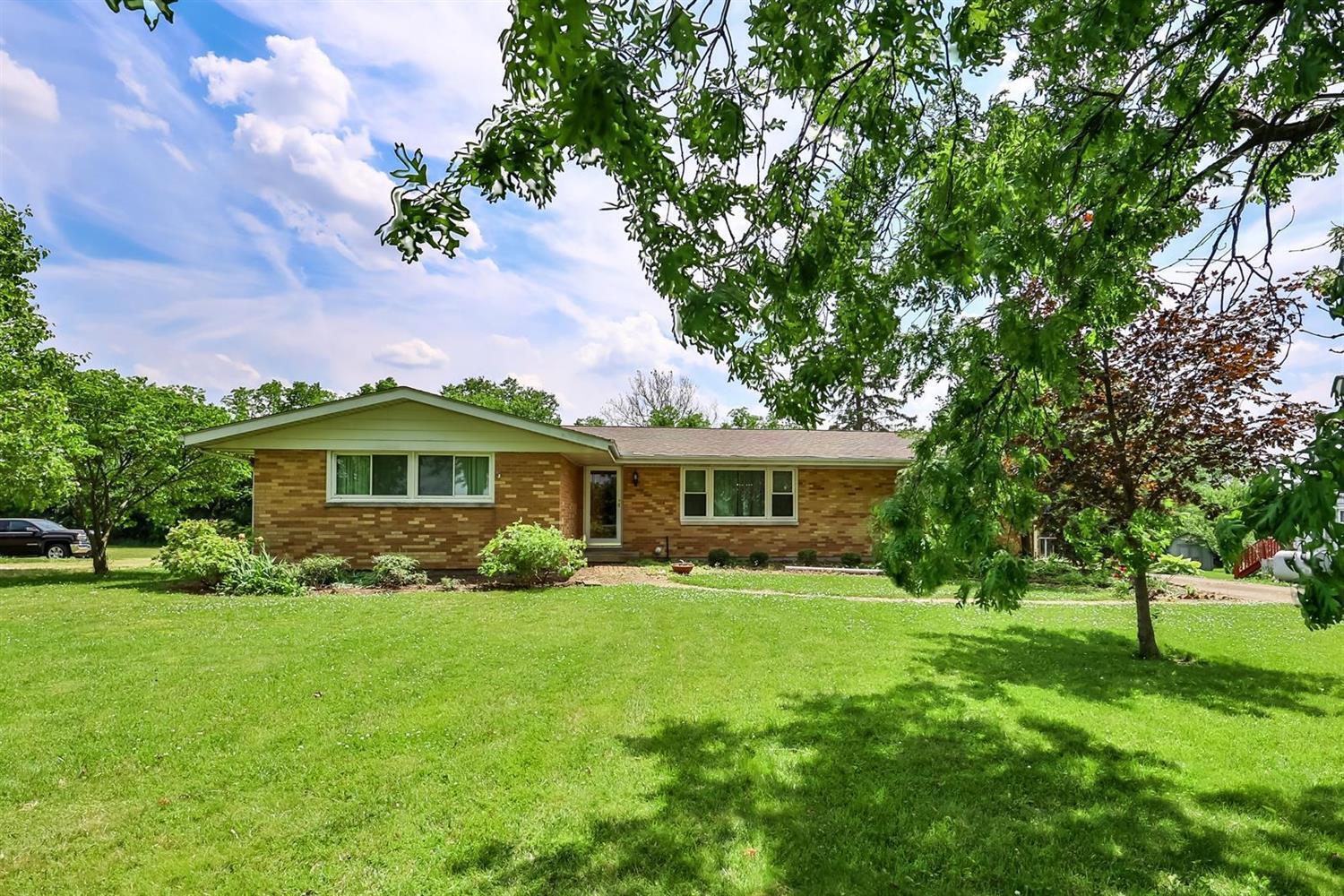 5891 Hendrickson Road Franklin, OH 45005 - Photo 1 of 26 Gallery Image 1
