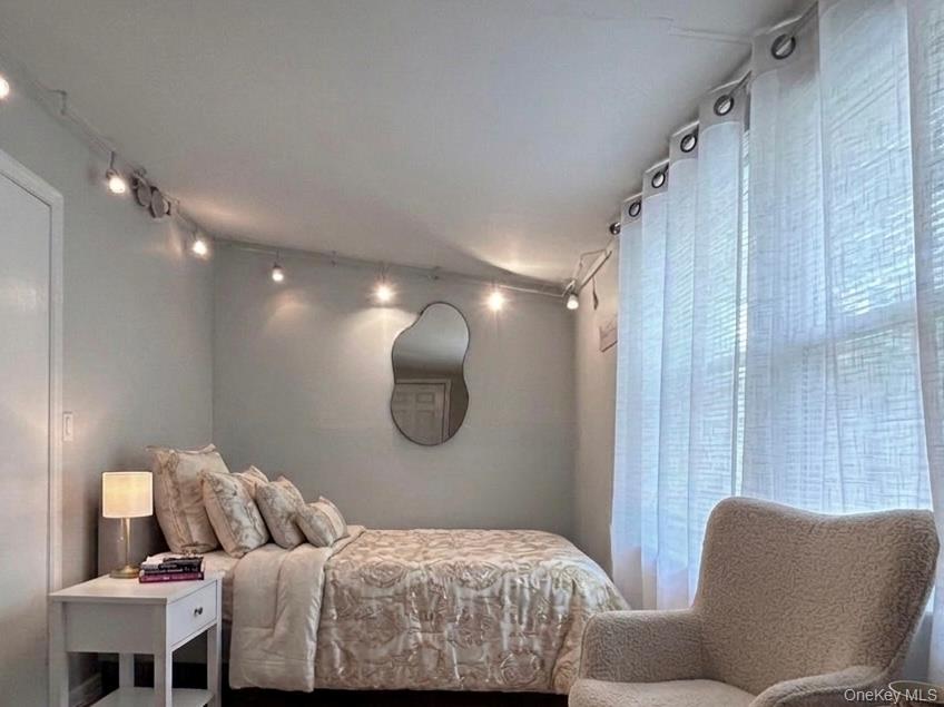 2845 Alder Road Bellmore, NY 11710 - Photo 14 of 25 Bedroom 2