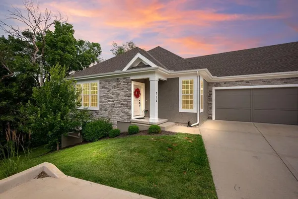 $467,000 | 716 East 110th Terrace, Kansas City, MO 64131