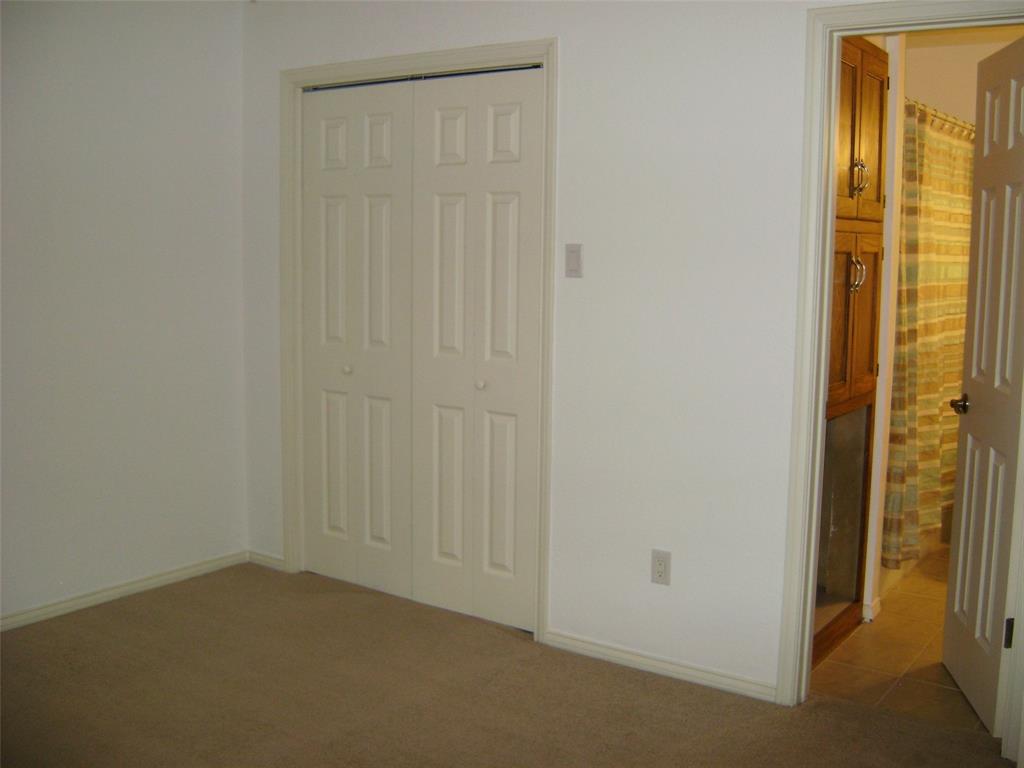 1714 Redbud Lane Euless, TX 76039 - Photo 17 of 23