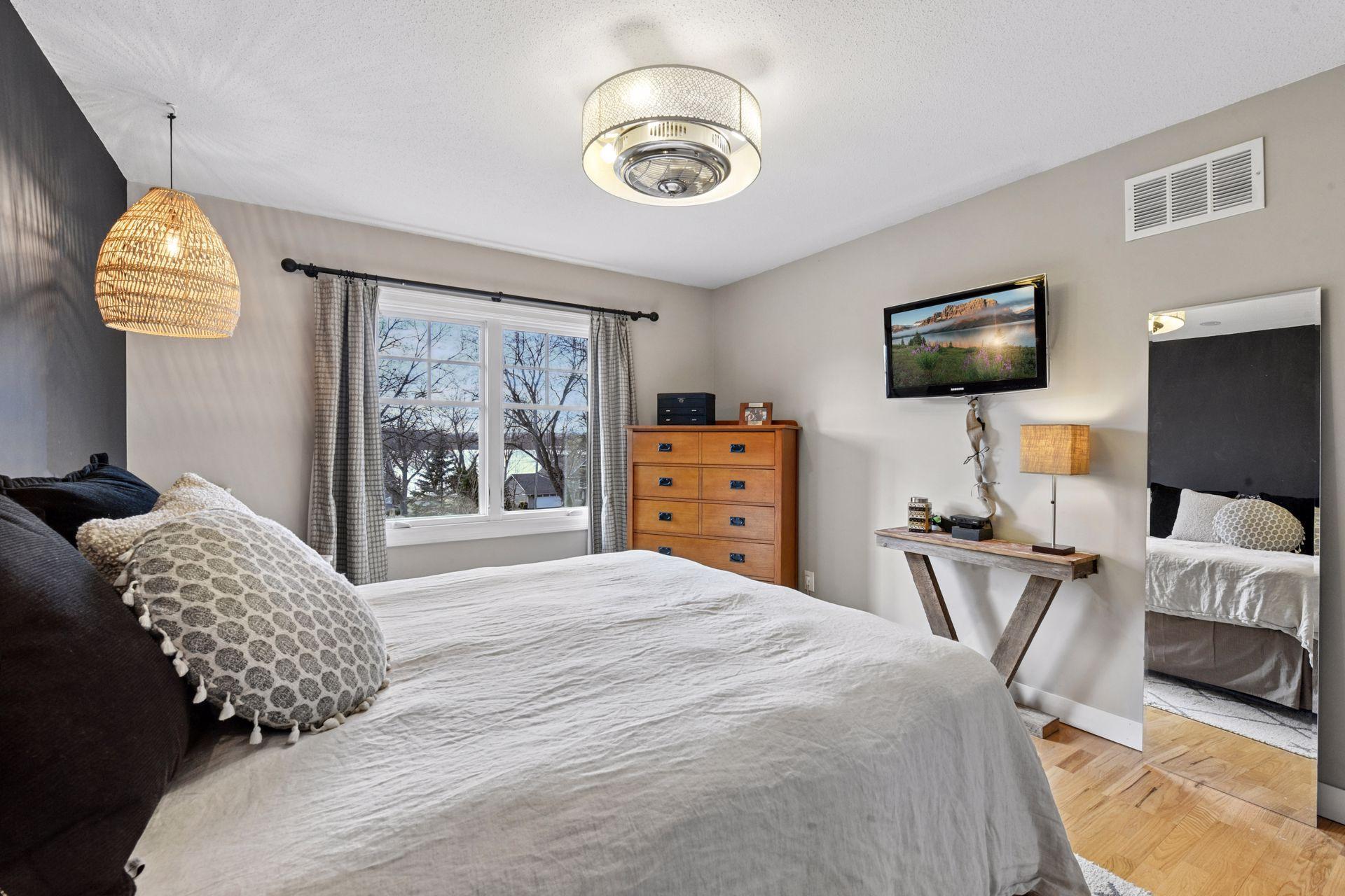 6220 Barberry Circle Excelsior, MN 55331 - Photo 28 of 57