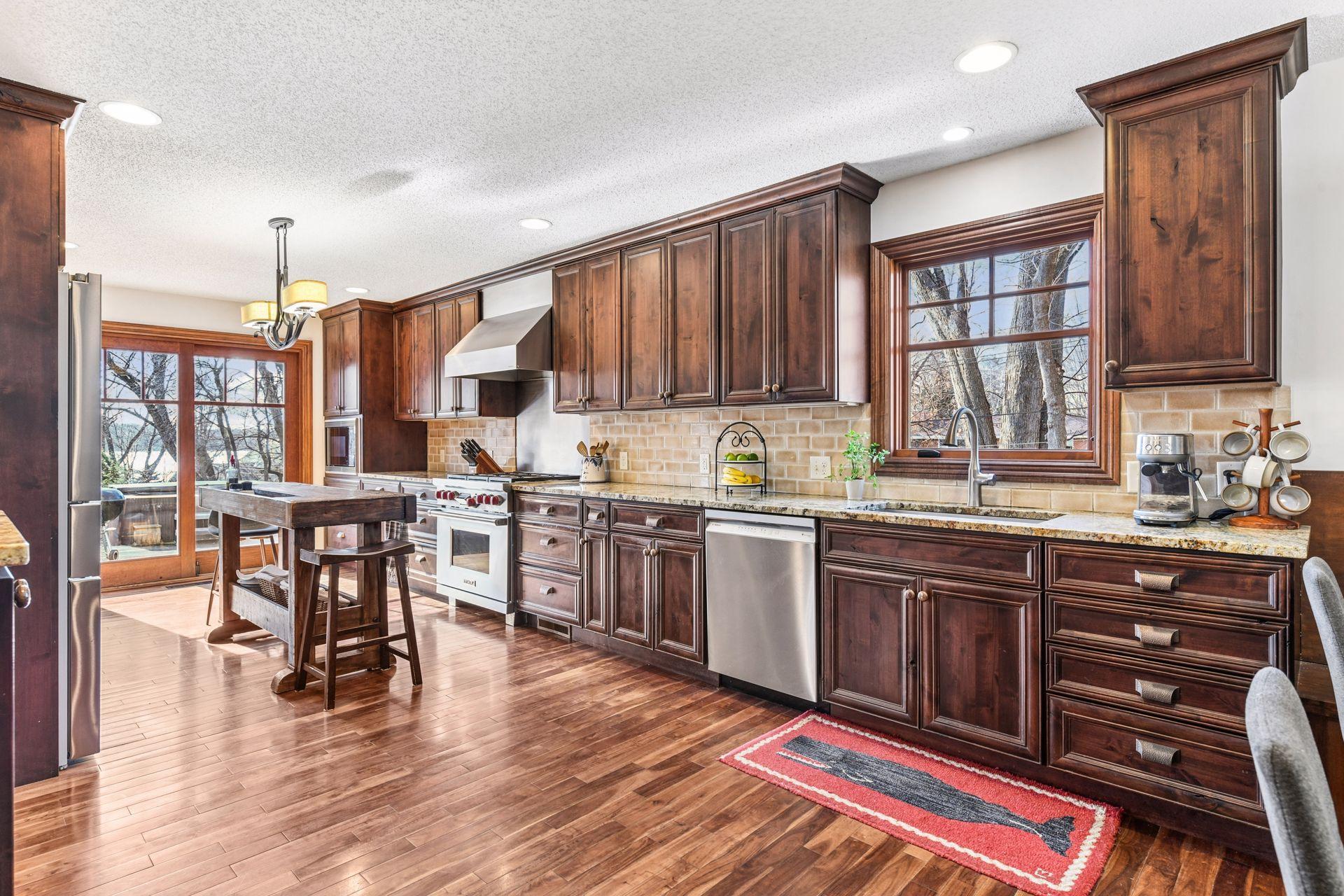 6220 Barberry Circle Excelsior, MN 55331 - Photo 9 of 57