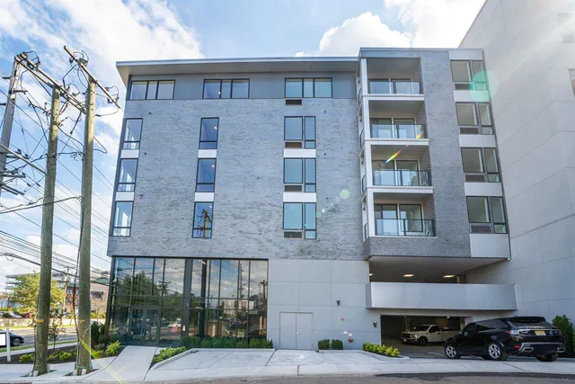 $2,900 | 8621 River Road, Unit 3D, North Bergen, NJ 07047