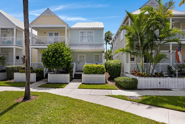 $849,995 | 7075 Hawks Cay Boulevard, Marathon, FL 33050