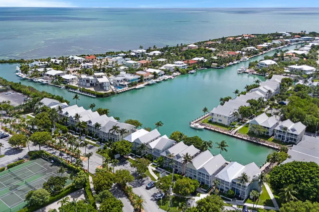 $849,995 | 7075 Hawks Cay Boulevard, Marathon, FL 33050