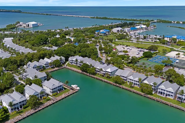$849,995 | 7075 Hawks Cay Boulevard, Marathon, FL 33050
