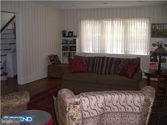110 Penarth Road Bala Cynwyd, PA 19004 - Photo 7 of 12 Living Room