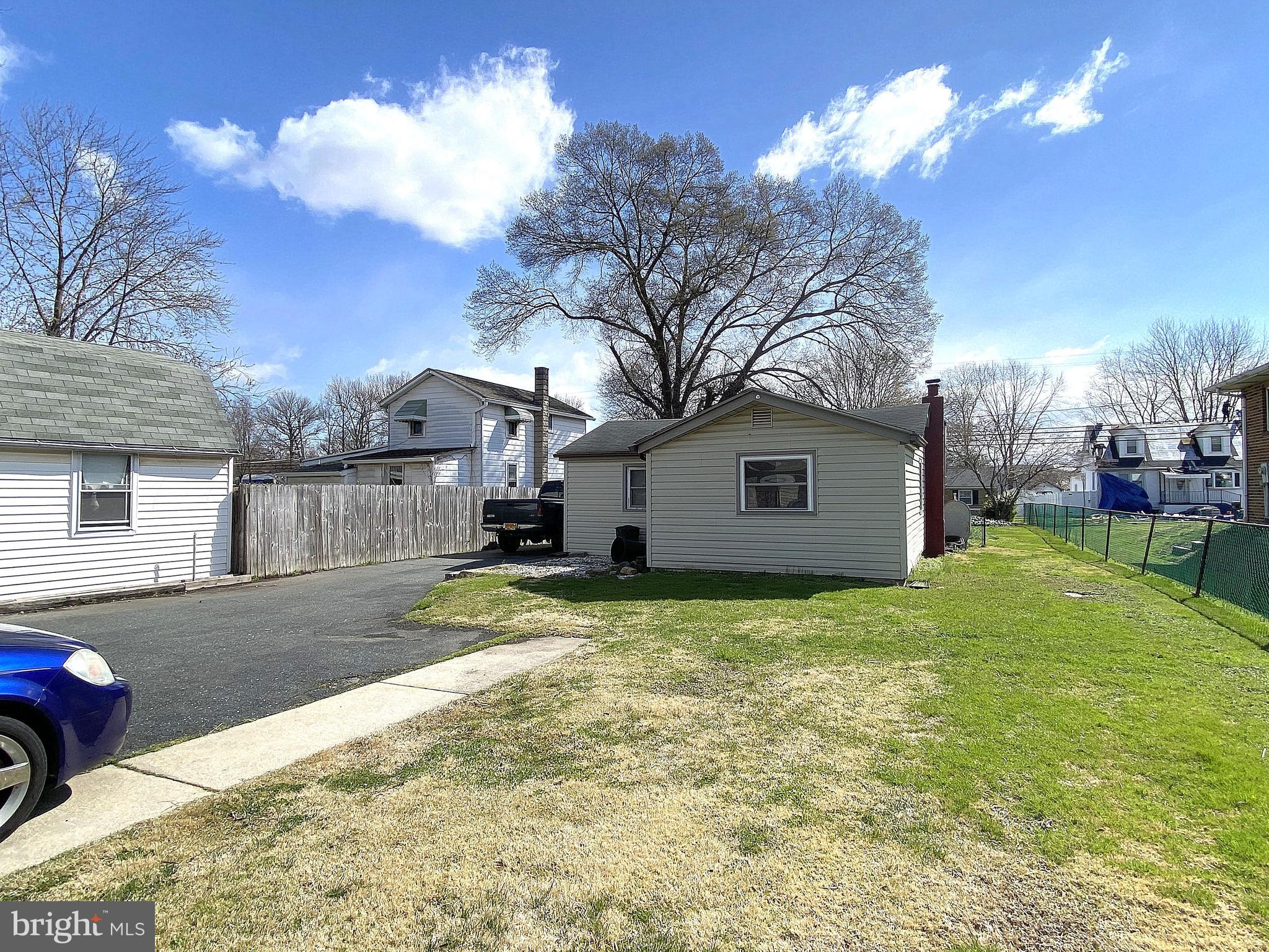 2218 Lodge Farm Road Baltimore, MD 21219 - Photo 11 of 76