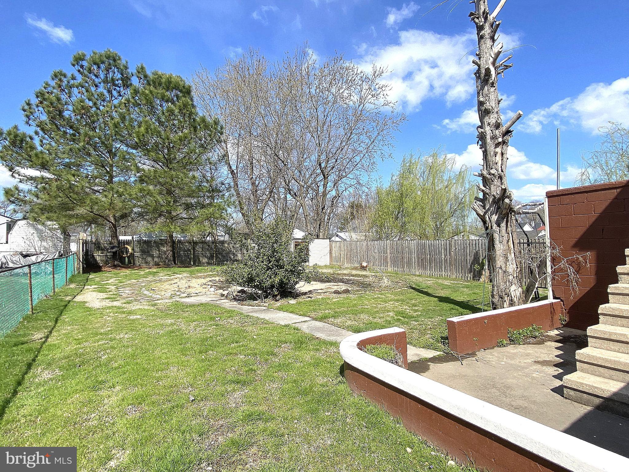 2218 Lodge Farm Road Baltimore, MD 21219 - Photo 12 of 76