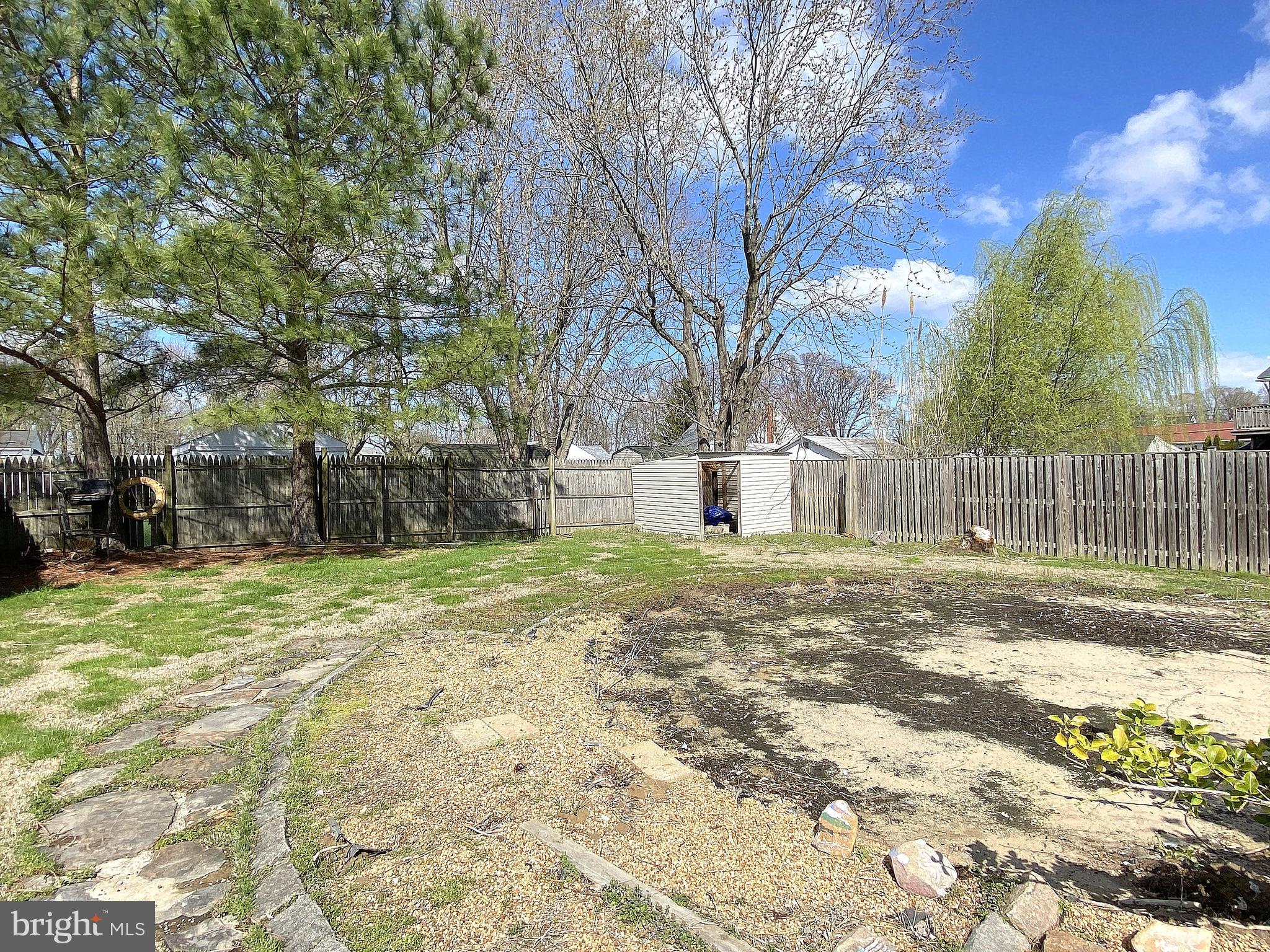 2218 Lodge Farm Road Baltimore, MD 21219 - Photo 17 of 76