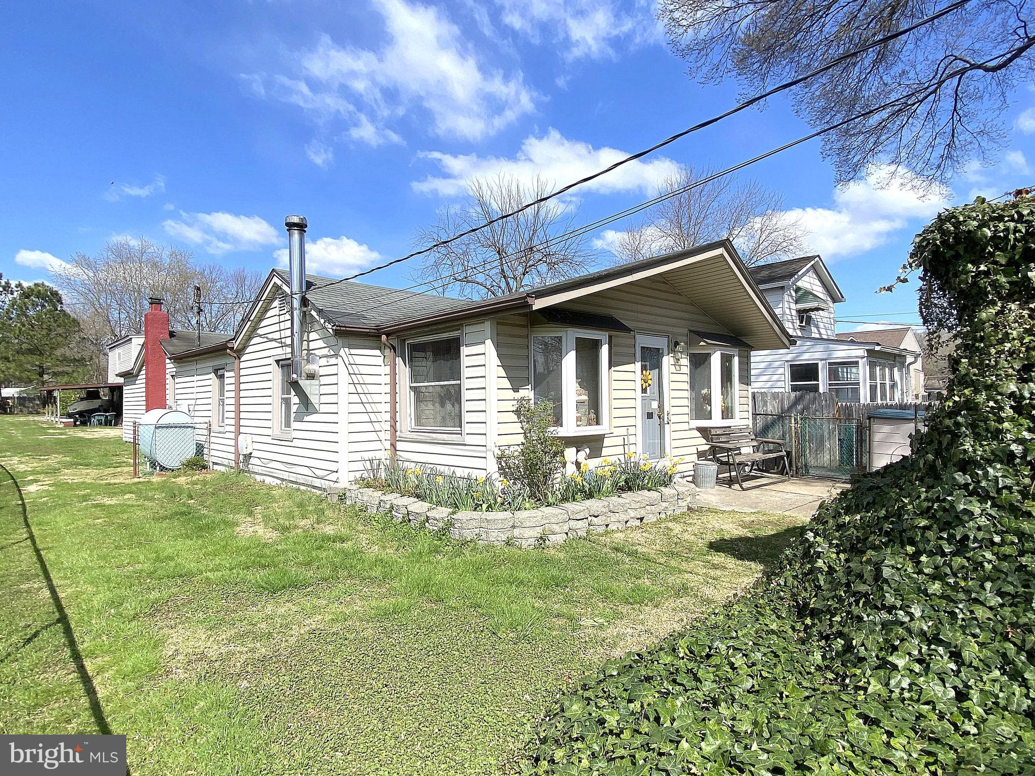 2218 Lodge Farm Road Baltimore, MD 21219 - Photo 6 of 76