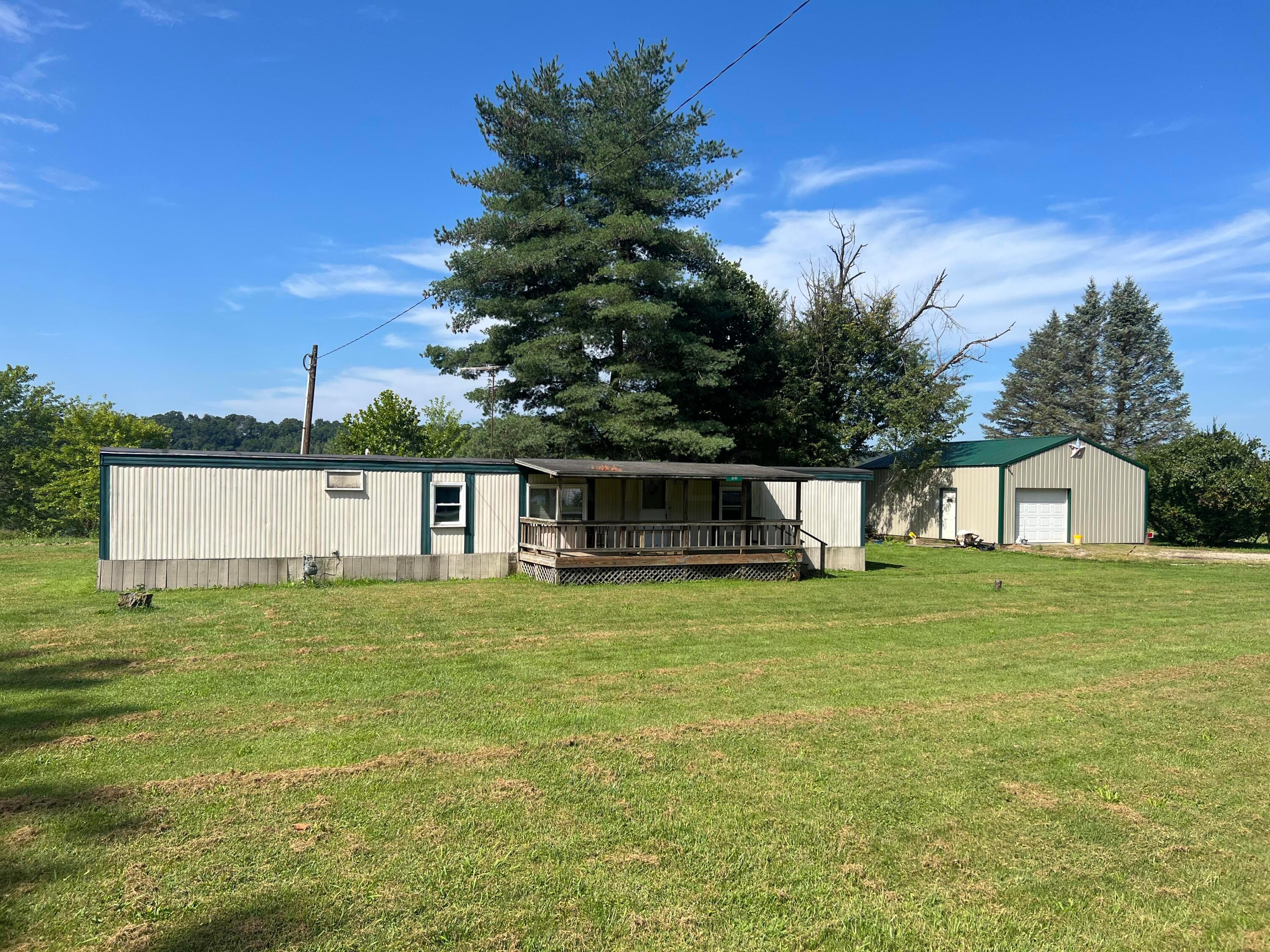 3181 Sugar Grove Road Southeast Lancaster, OH 43130 - Photo 2 of 11 IMG_9905