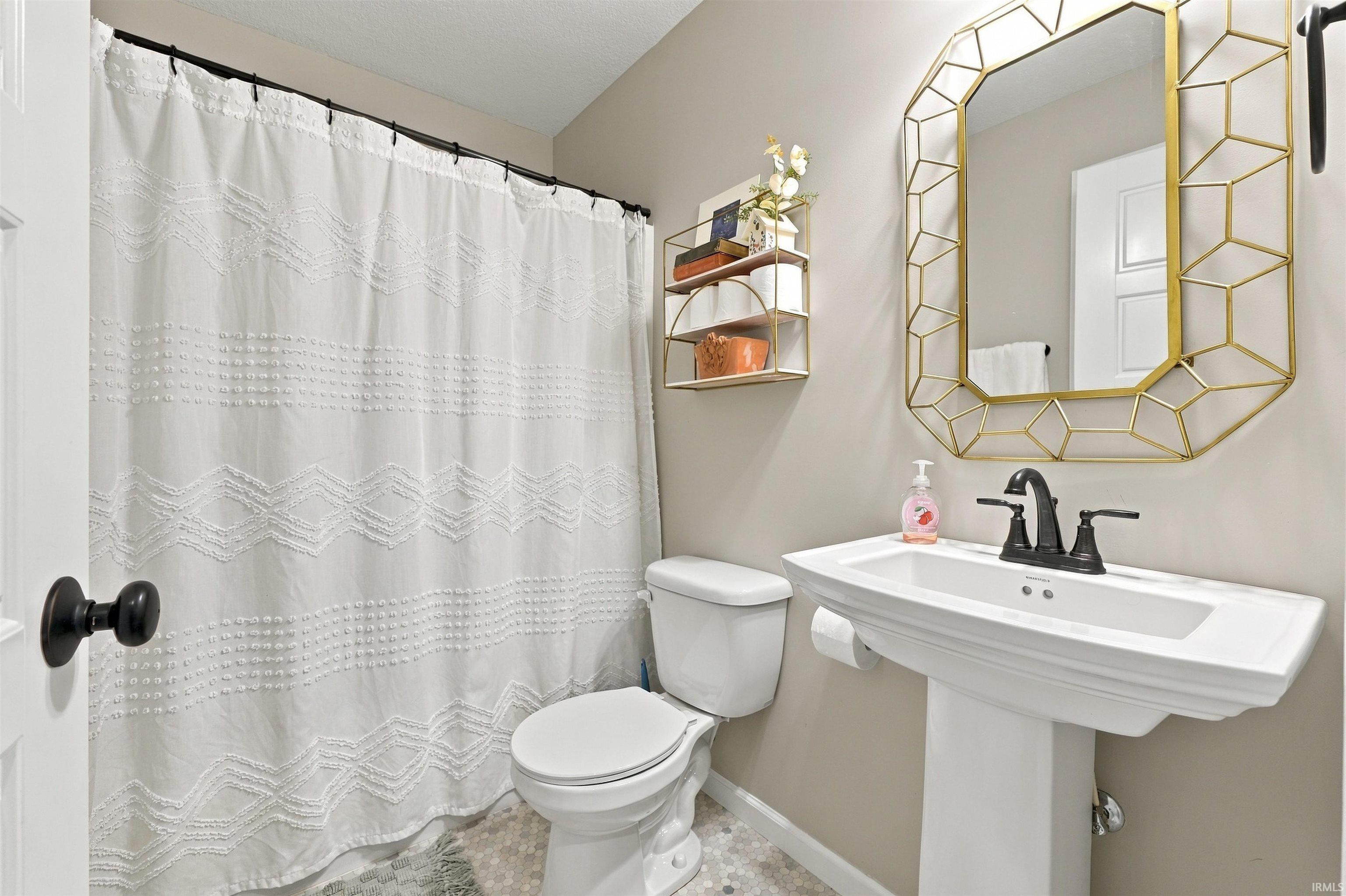 648 Long Ridge Road Columbia City, IN 46725 - Photo 32 of 40 Gallery Image 32