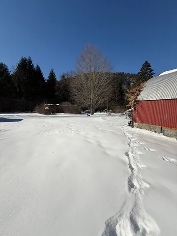 $125,000 | 13 Maple Avenue, Erving, MA 01344