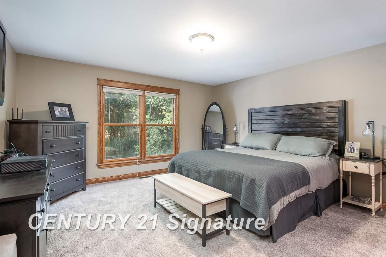 886 Schust Road Saginaw, MI 48604 - Photo 22 of 34