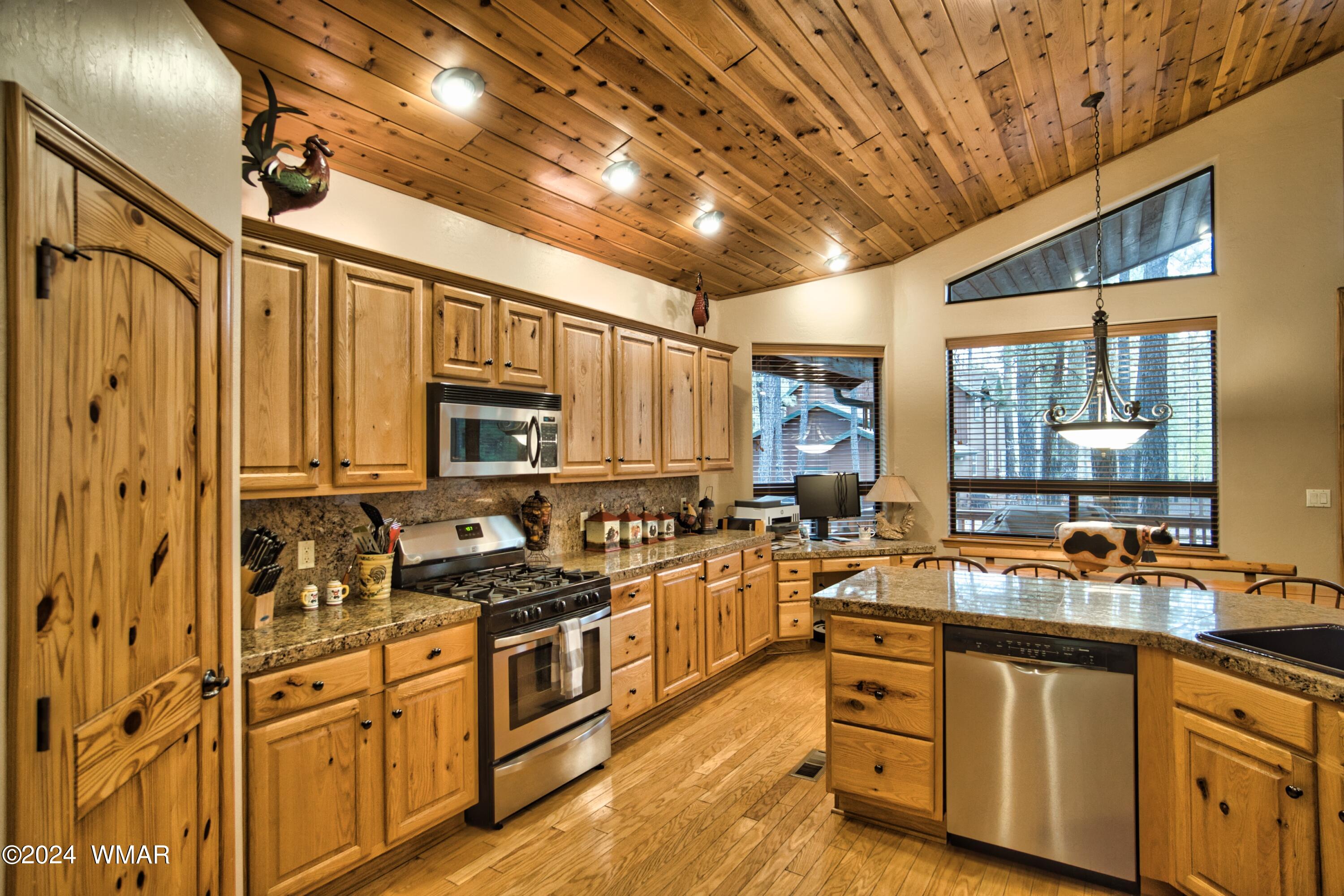 7850 White Oak Road Pinetop, AZ 85935 - Photo 15 of 60 Gallery Image 15