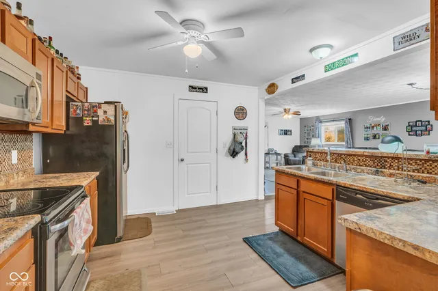 $239,999 | 2213 Cardinal Drive, Indianapolis, IN 46227