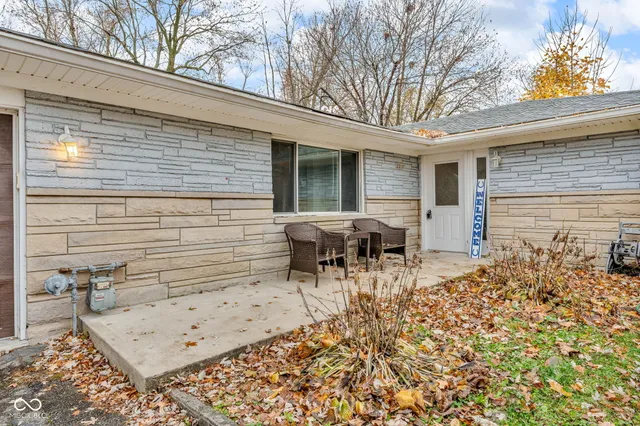 $239,999 | 2213 Cardinal Drive, Indianapolis, IN 46227