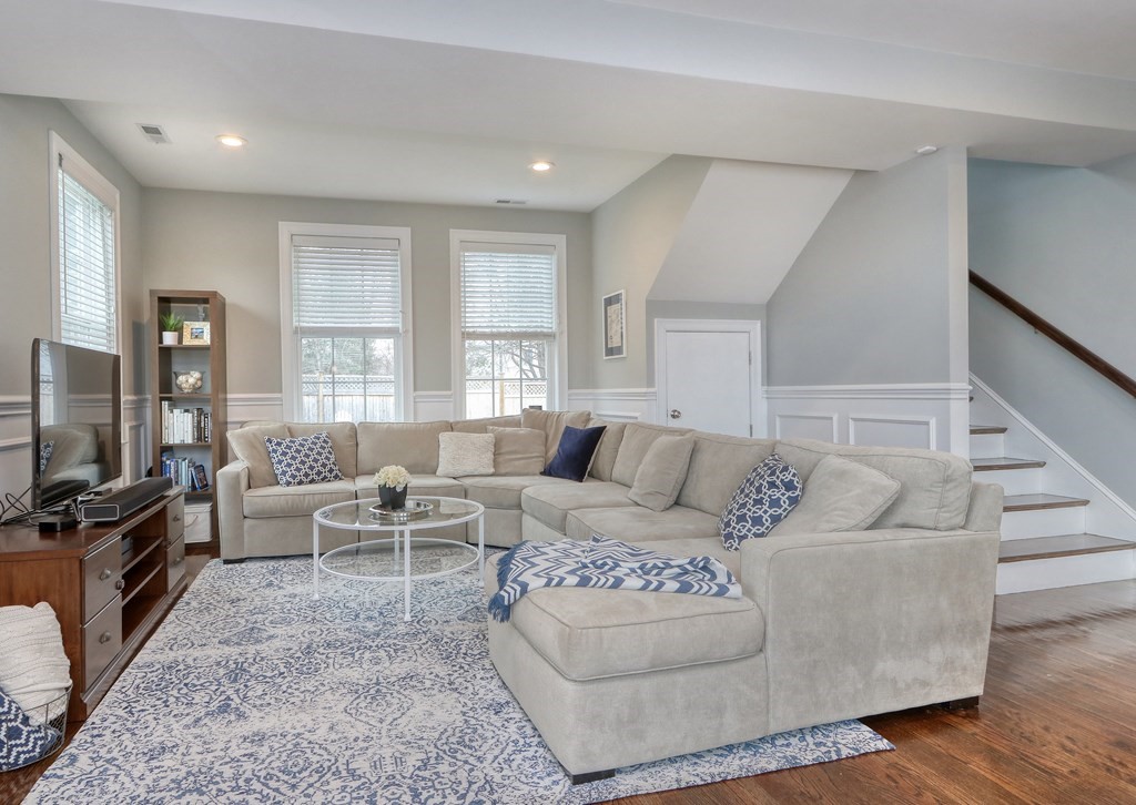 386 Reedsdale Road Milton, MA 02186 - Photo 13 of 29 Gallery Image 13