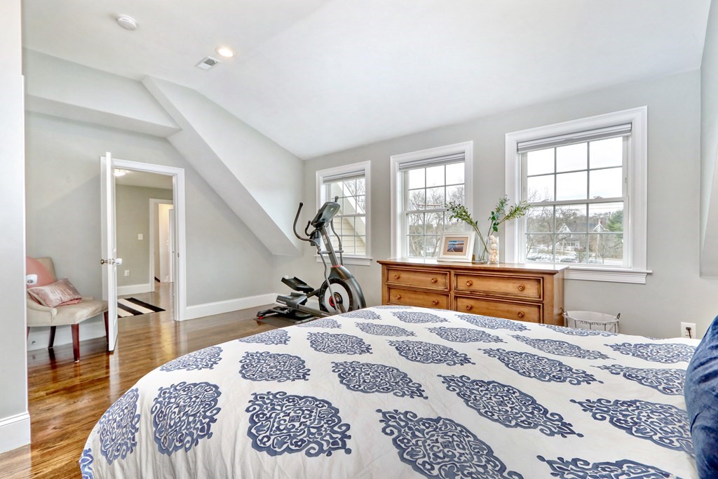 386 Reedsdale Road Milton, MA 02186 - Photo 15 of 29 Gallery Image 15