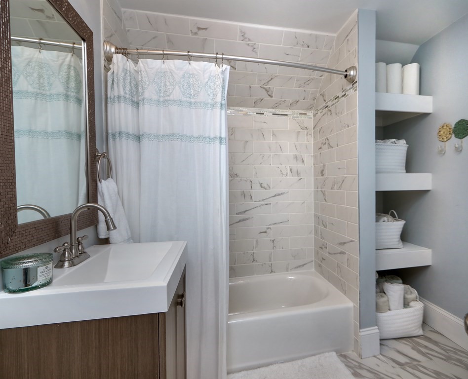 386 Reedsdale Road Milton, MA 02186 - Photo 20 of 29 Gallery Image 20