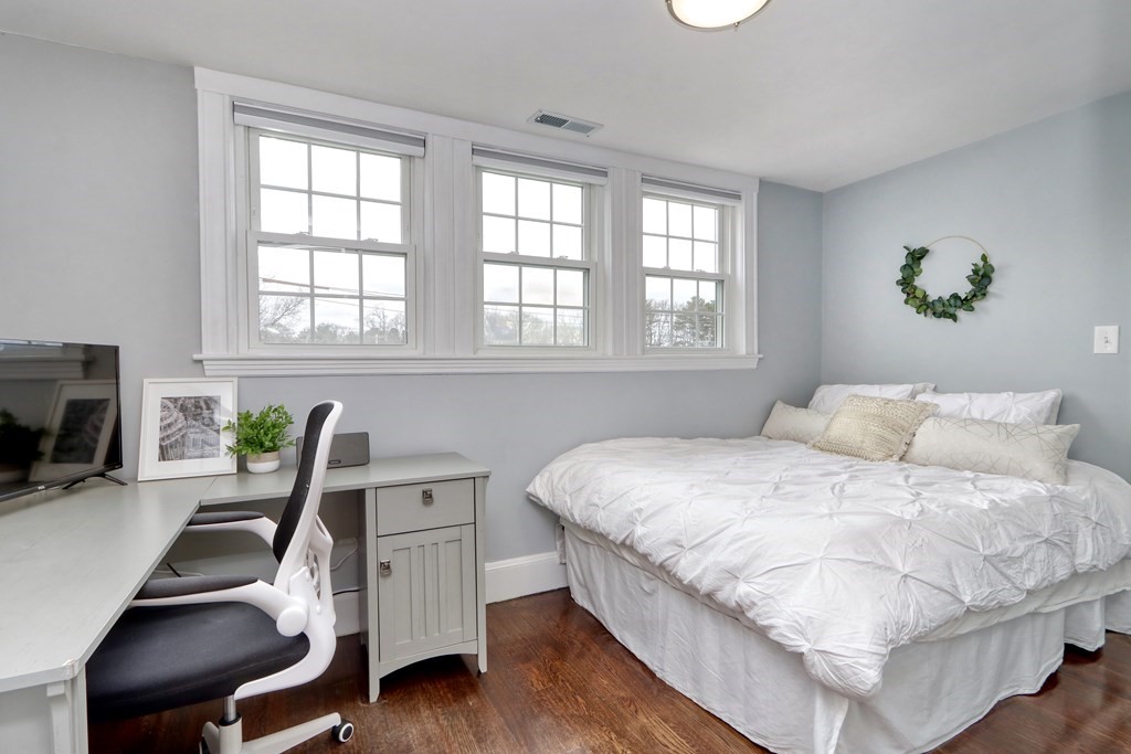 386 Reedsdale Road Milton, MA 02186 - Photo 21 of 29 Gallery Image 21