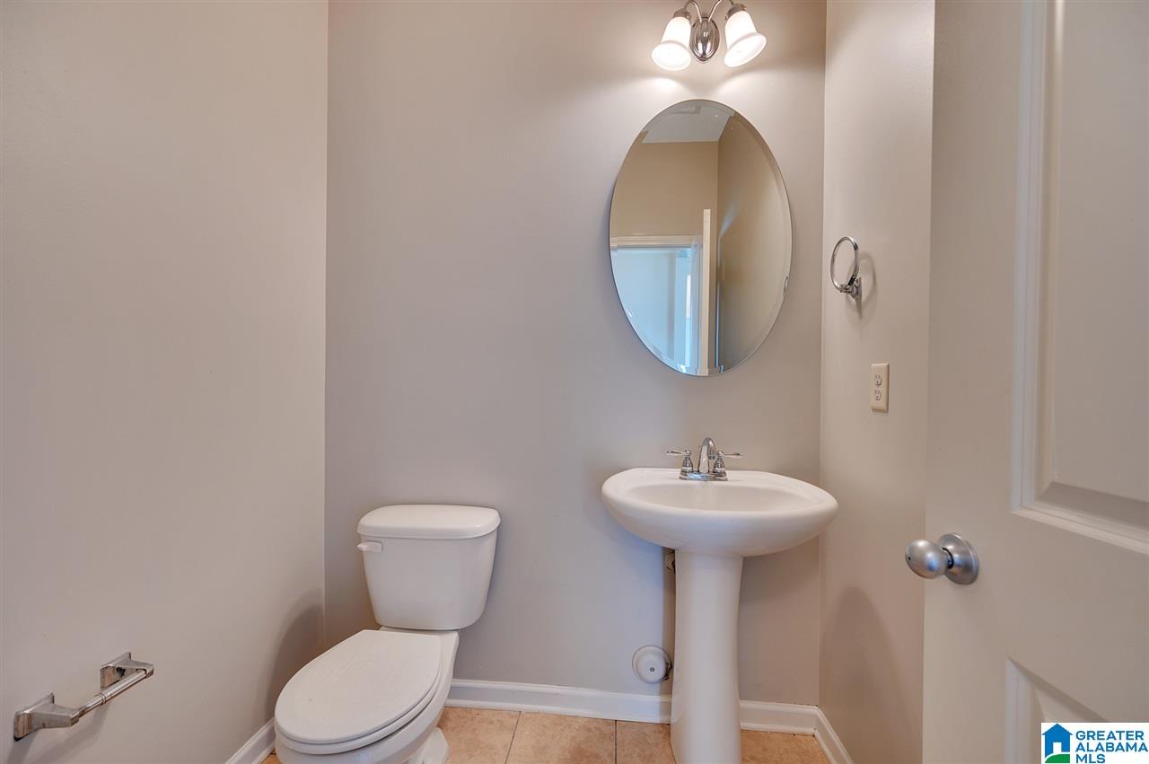 621 Enclave Lane Calera, AL 35040 - Photo 5 of 16