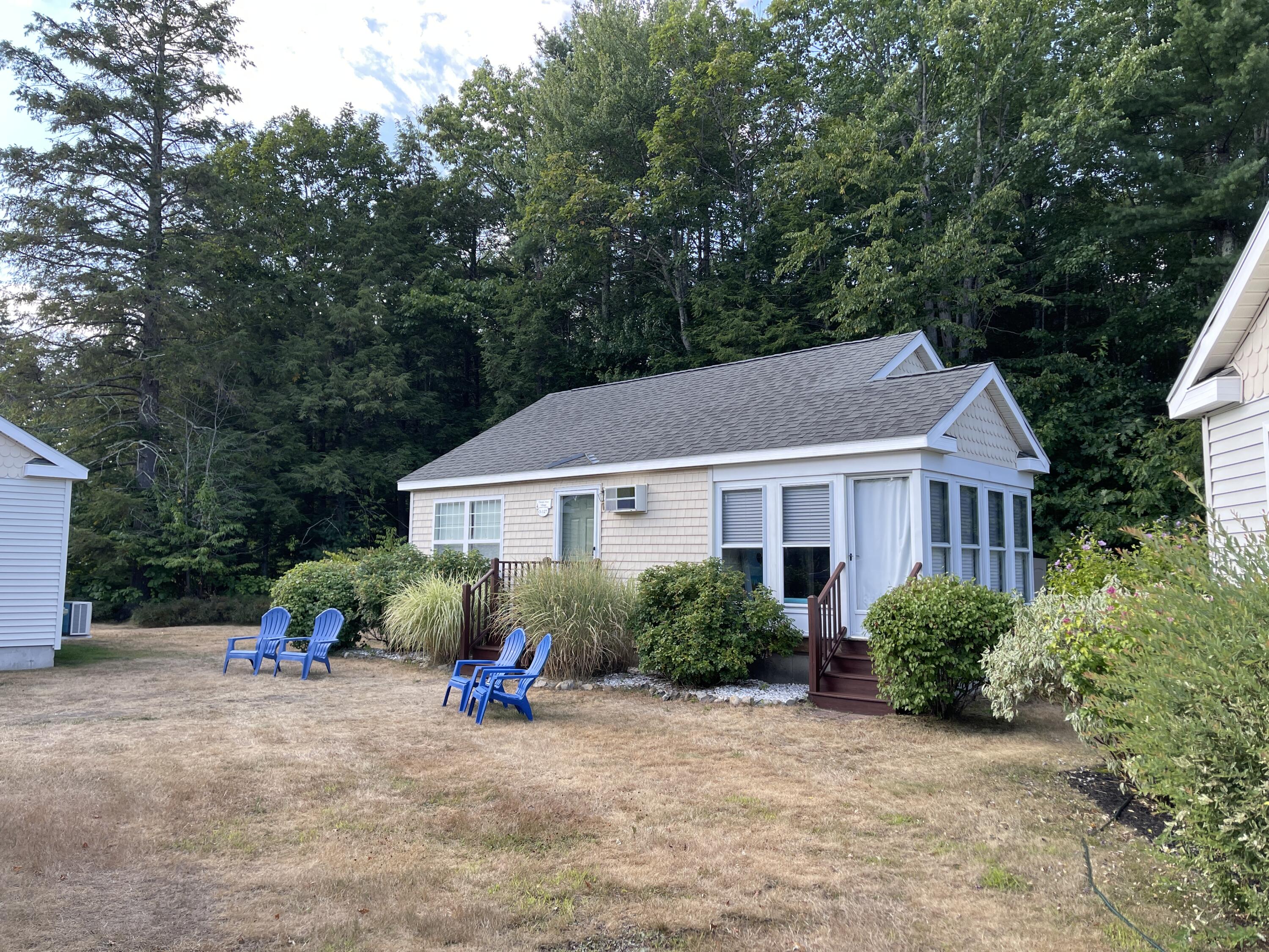 412 Post Road, Unit 127 Wells, ME 04090 - Photo 23 of 38 Front yard