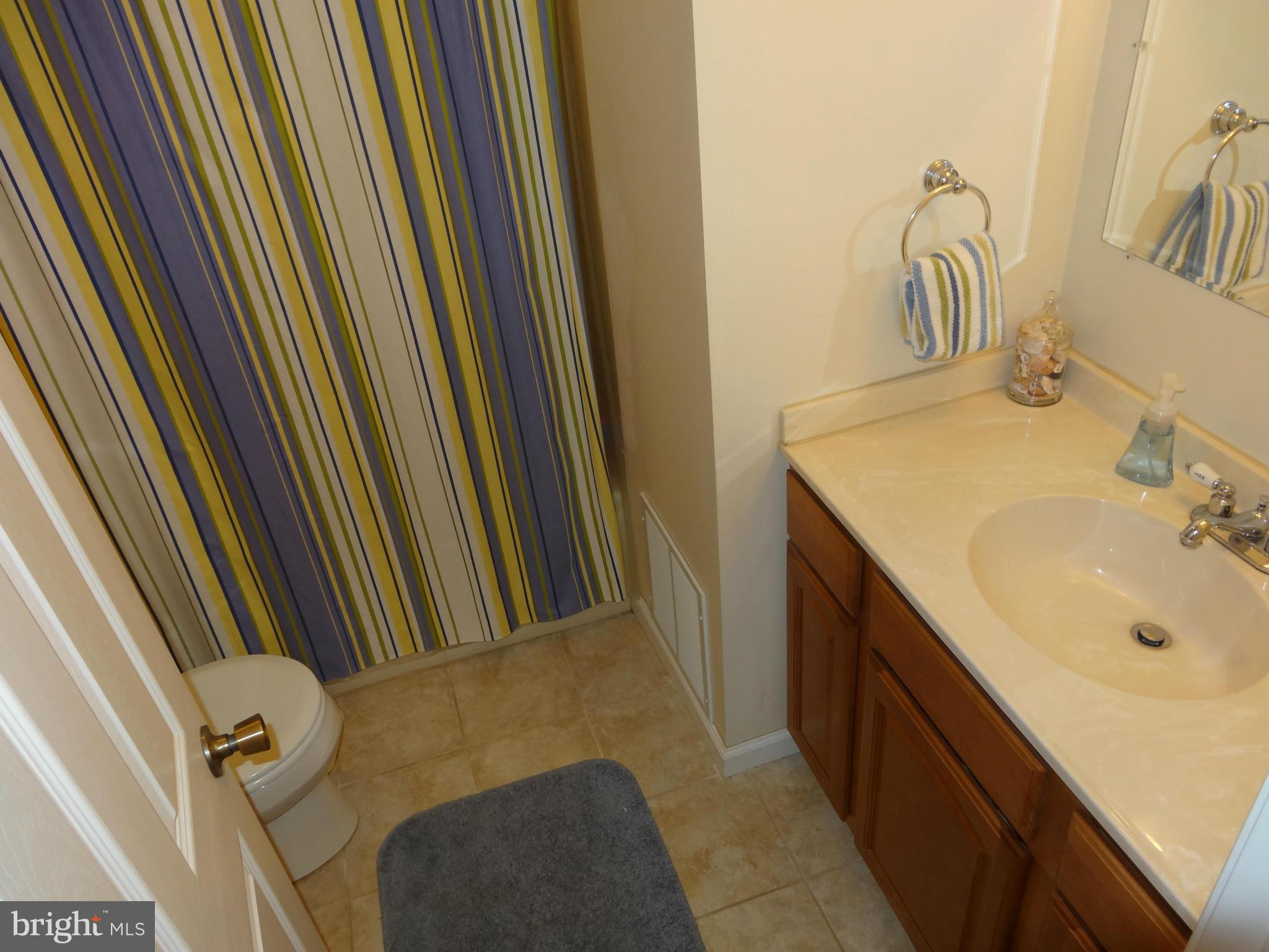 421 Breslin Road Joppa, MD 21085 - Photo 24 of 30 Entry level full bath.