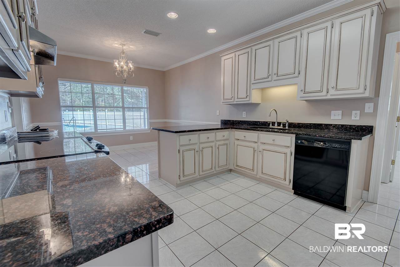 14811 Timber Ridge Drive Loxley, AL 36551 - Photo 14 of 50 Kitchen