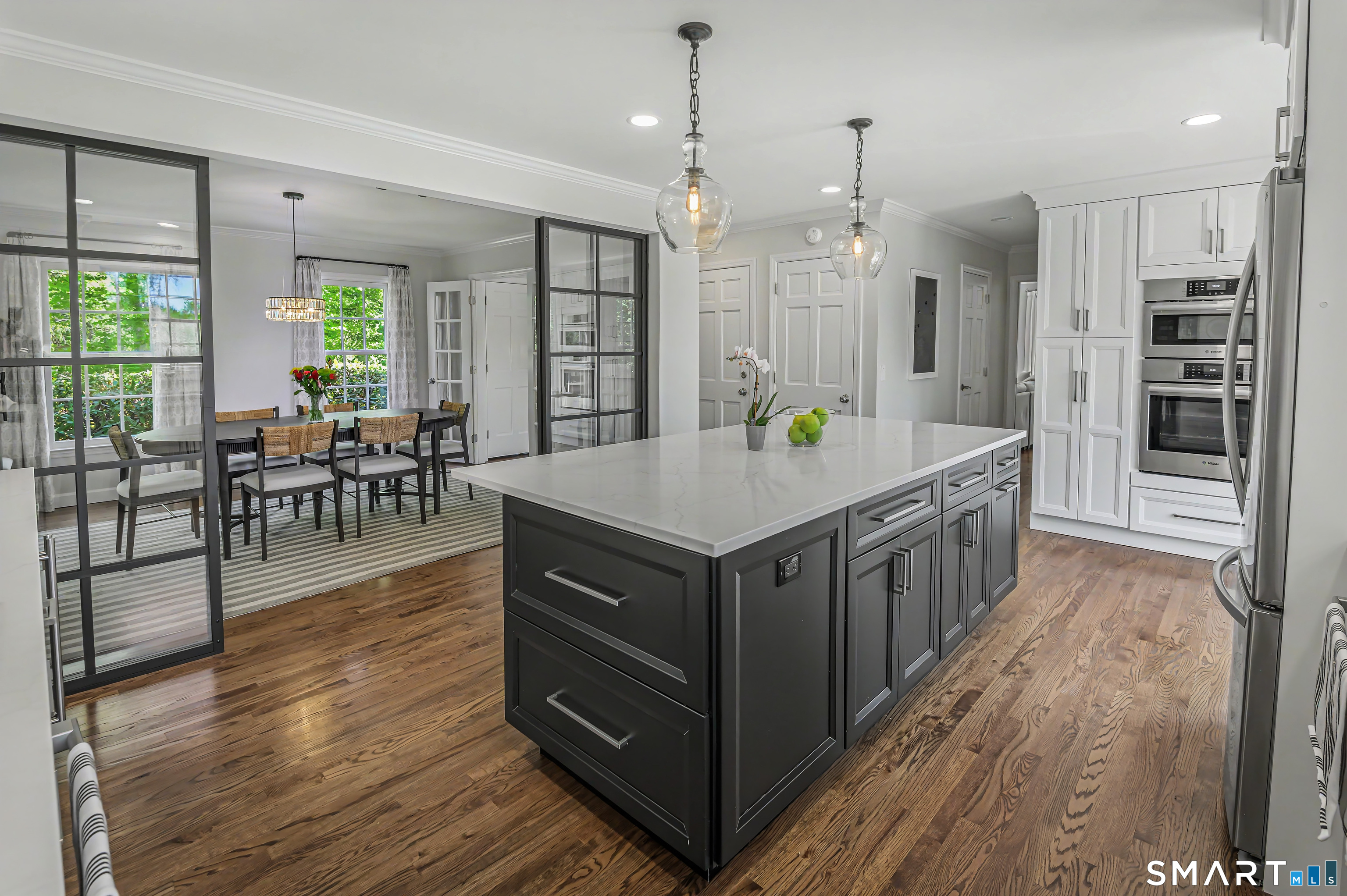 9 Schoolhouse Place Ridgefield, CT 06877 - Photo 5 of 40