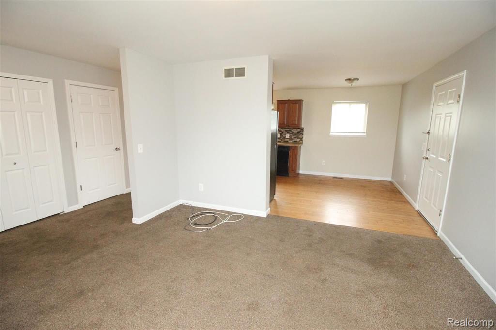 21840 15 Mile Road Clinton Township, MI 48035 - Photo 7 of 25