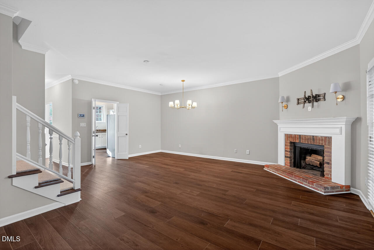 926 Albany Court Raleigh, NC 27615 - Photo 4 of 25 06