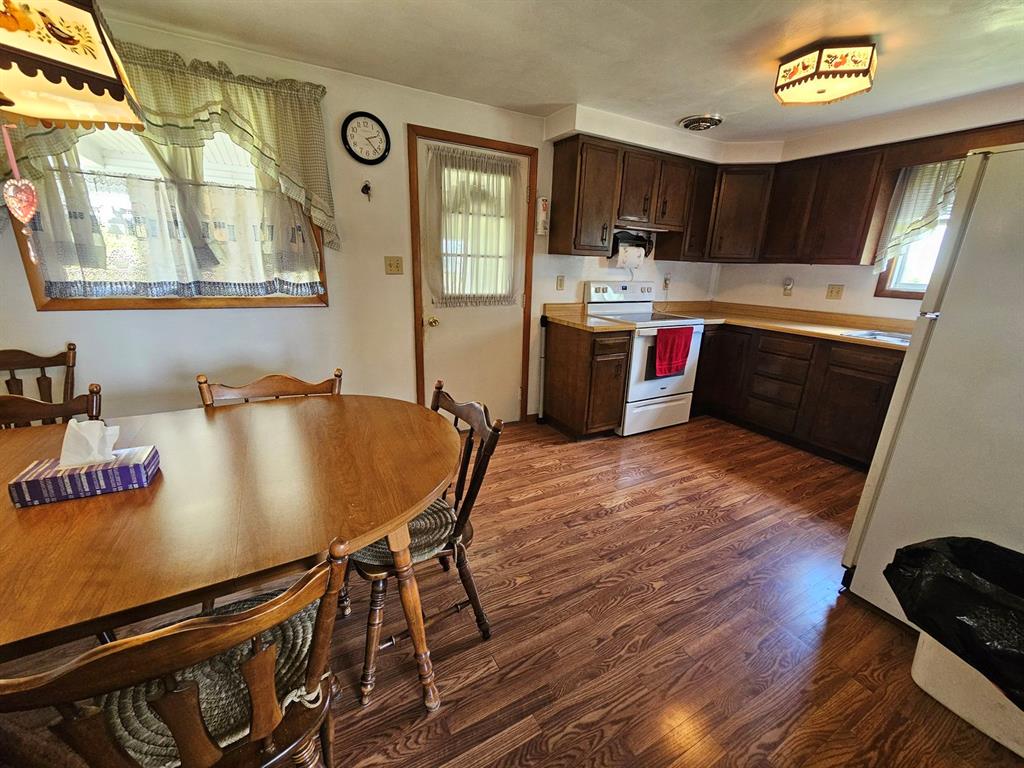 640 Taylorstown Ridge Road Taylorstown, PA 15365 - Photo 21 of 37