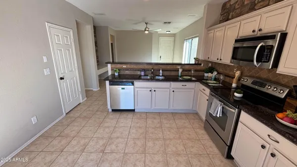 $2,235 | 2587 West Patagonia Way, Phoenix, AZ 85086