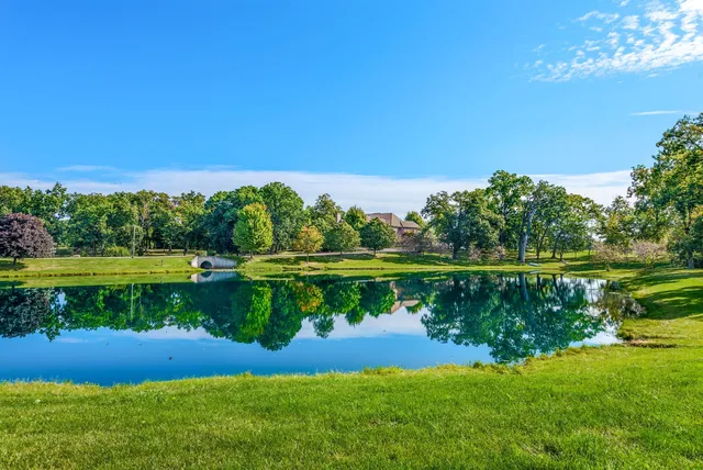 $1,899,000 | 861 South 800 West, Hebron, IN 46341