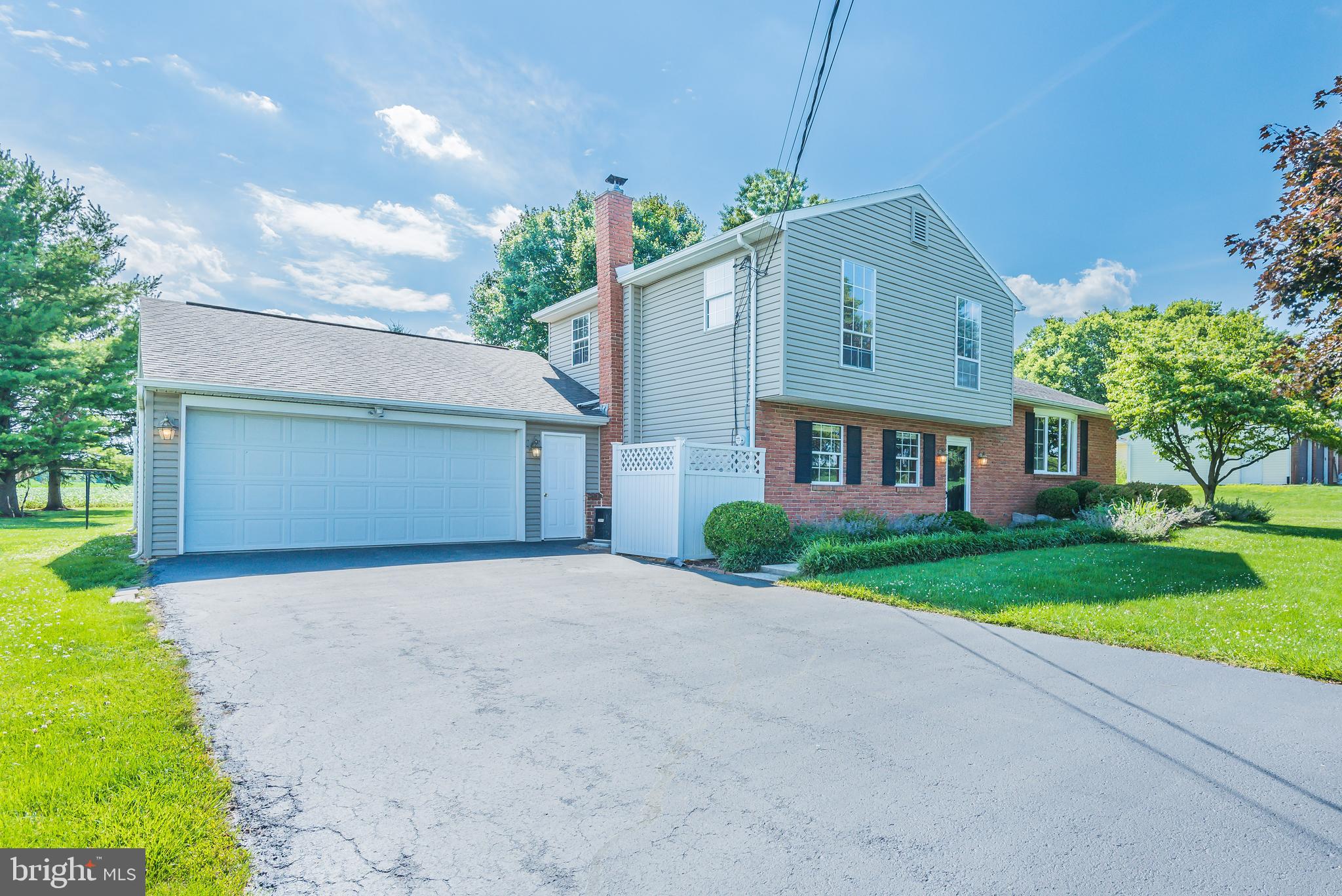 203 North Locust Point Road Mechanicsburg, PA 17050 - Photo 1 of 25 Welcome to 203 N. Locust Point Road!