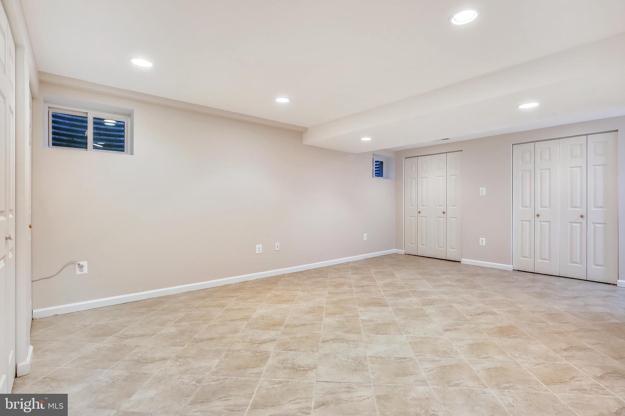 1593 Kimblewick Road Potomac, MD 20854 - Photo 30 of 45 a view of an empty room