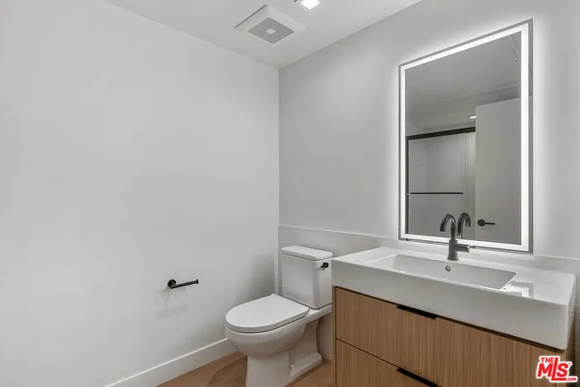 $2,775 | 10700 Tabor Street, Unit 503, Los Angeles, CA 90034