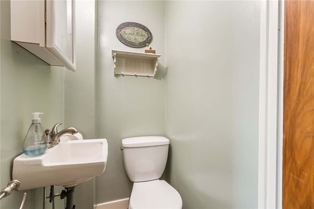 1351 Hammond Road Palmyra, NY 14522 - Photo 12 of 23