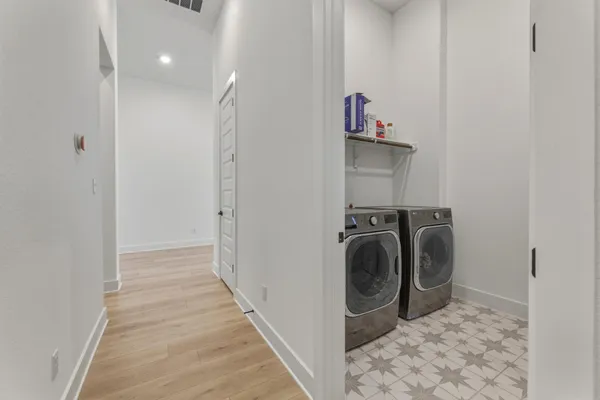 $3,300 | 2941 Delaware Street, Leander, TX 78641