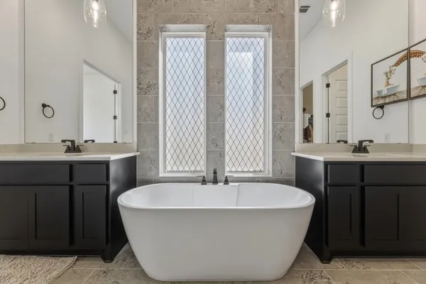 $3,300 | 2941 Delaware Street, Leander, TX 78641