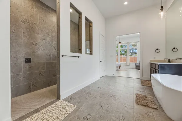 $3,300 | 2941 Delaware Street, Leander, TX 78641