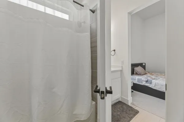 $3,300 | 2941 Delaware Street, Leander, TX 78641